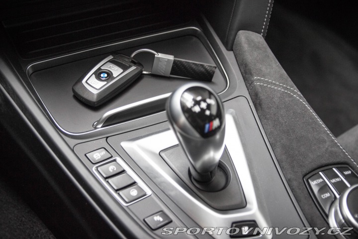 BMW M4 GTS 2017