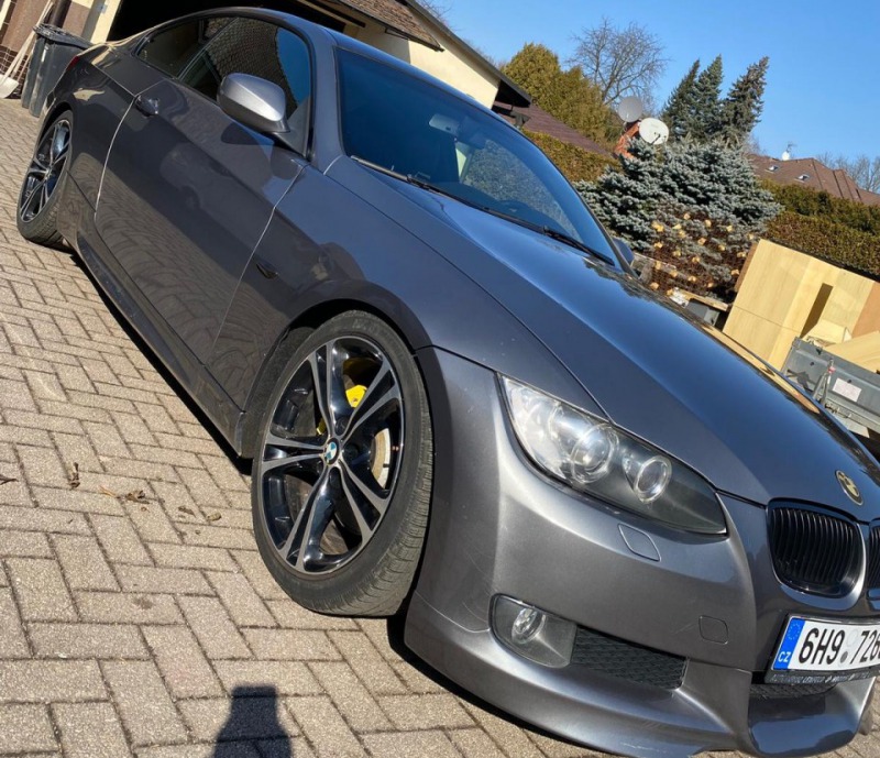 BMW 3 325i e92 coupe