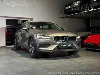 Volvo V60 Cross*Country*AWD*ACC*Taž