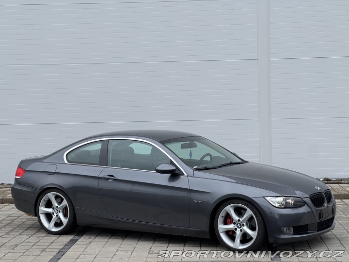 BMW 3 E92 335i Manuál 2006