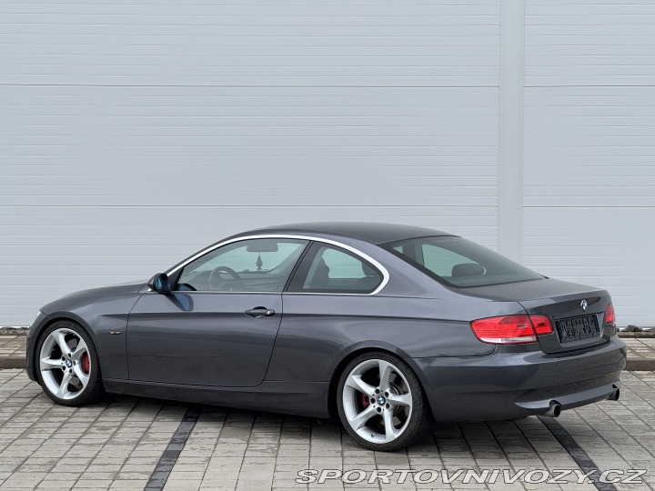 BMW 3 E92 335i Manuál 2006