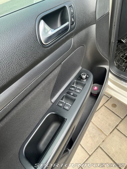 Volkswagen Golf 2,0 TDI 103kW 2012