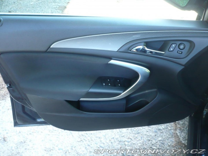 Opel Ostatní modely Insignia 2,0 SLEVA 2015