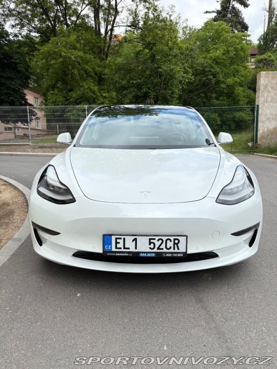 Tesla Model 3 Long Range 1800
