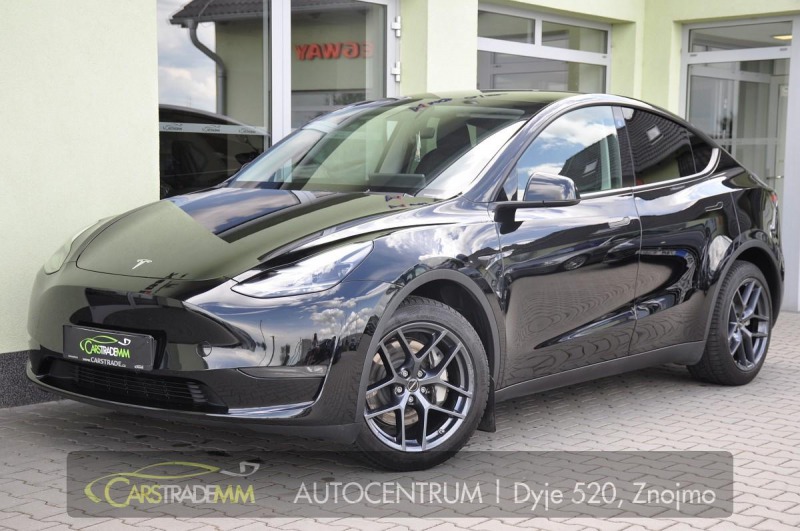 Tesla Model Y LONG RANGE DUAL REZERVACE