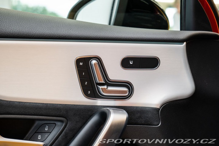 Mercedes-Benz A 4MATIC+ 360/LED/CarPlay 2023