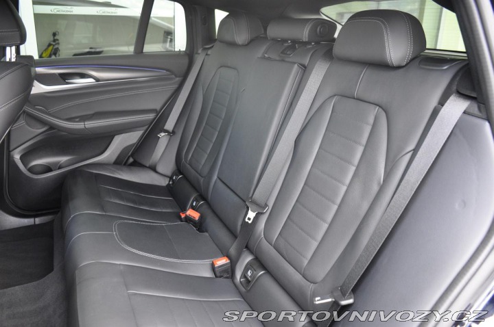 BMW X4 xDrive30d M-SPORT ČR 1M 2023
