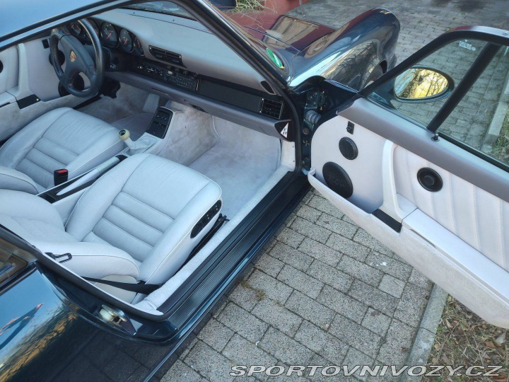 Porsche Carrera GT 911 Carrera 2 1993
