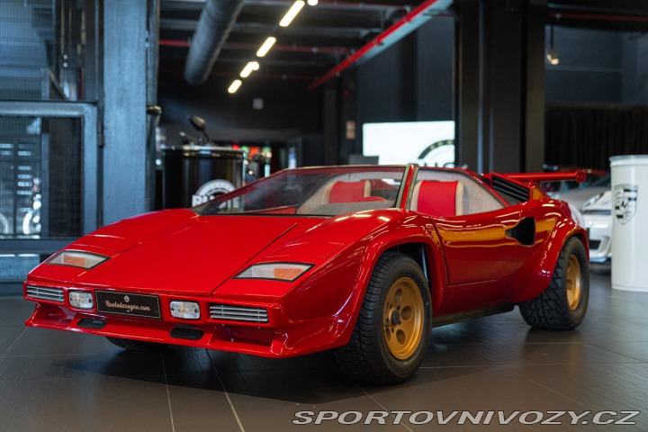 Ostatní značky Ostatní modely Agostini Auto COUNTACH Childrencar 1:1,5 1985