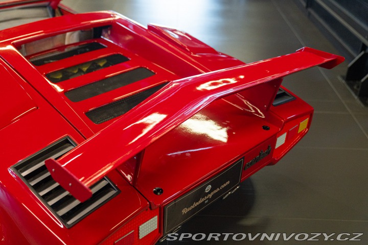 Ostatní značky Ostatní modely Agostini Auto COUNTACH Childrencar 1:1,5 1985