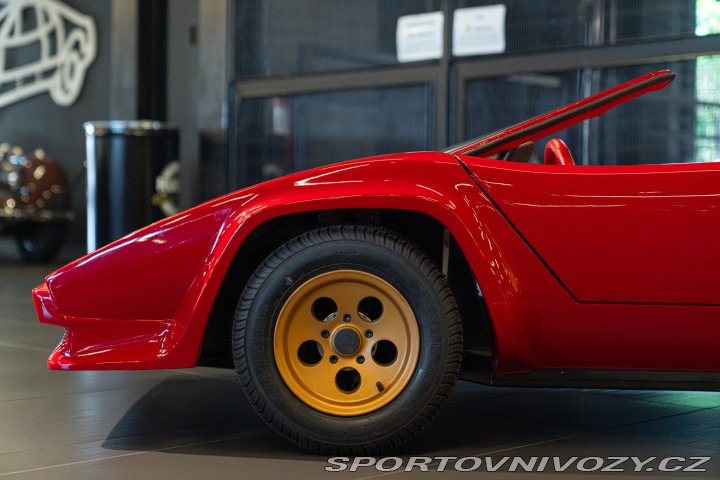 Ostatní značky Ostatní modely Agostini Auto COUNTACH Childrencar 1:1,5 1985