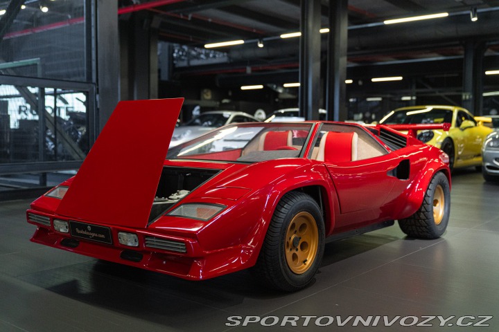 Ostatní značky Ostatní modely Agostini Auto COUNTACH Childrencar 1:1,5 1985