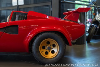 Ostatní značky Ostatní modely Agostini Auto COUNTACH Childrencar 1:1,5 1985