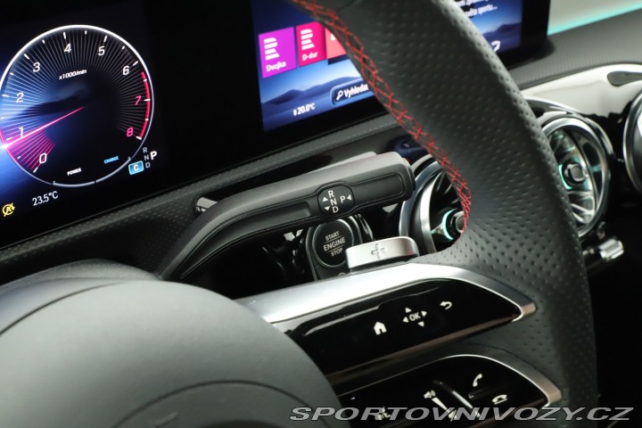 Mercedes-Benz CLA AMG 180 2024