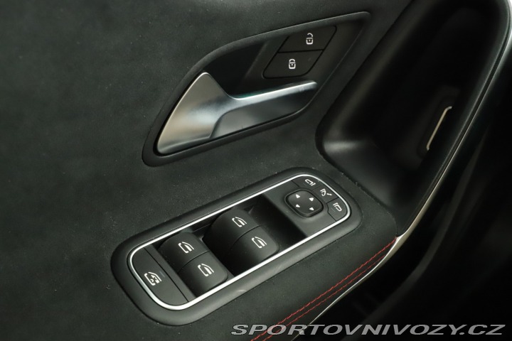 Mercedes-Benz CLA AMG 180 2024