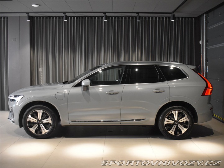 Volvo Ostatní modely XC60 2,0 T6 AWD Plus Bright 2025
