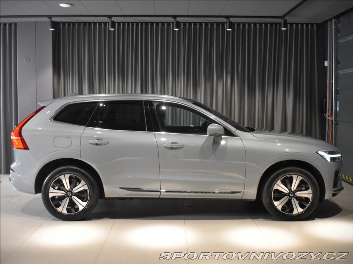 Volvo Ostatní modely XC60 2,0 T6 AWD Plus Bright 2025