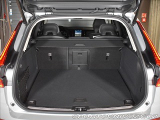 Volvo Ostatní modely XC60 2,0 T6 AWD Plus Bright 2025