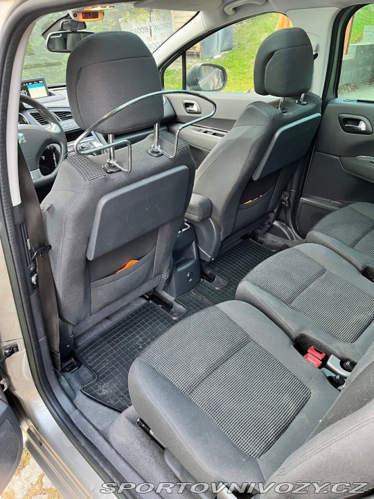 Peugeot Ostatní modely 5008 2,0 HDi Allure 2013