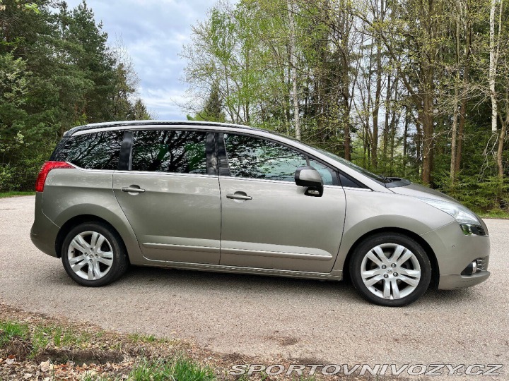 Peugeot Ostatní modely 5008 2,0 HDi Allure 2013