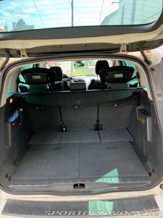 Peugeot Ostatní modely 5008 2,0 HDi 110 kW, r.v. 20 2015