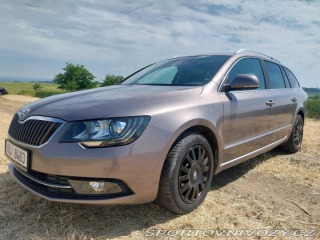 Škoda Superb 2,0 103 KW navi ,Xenon, 2013
