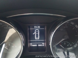 Škoda Superb 2,0 103 KW navi ,Xenon, 2013