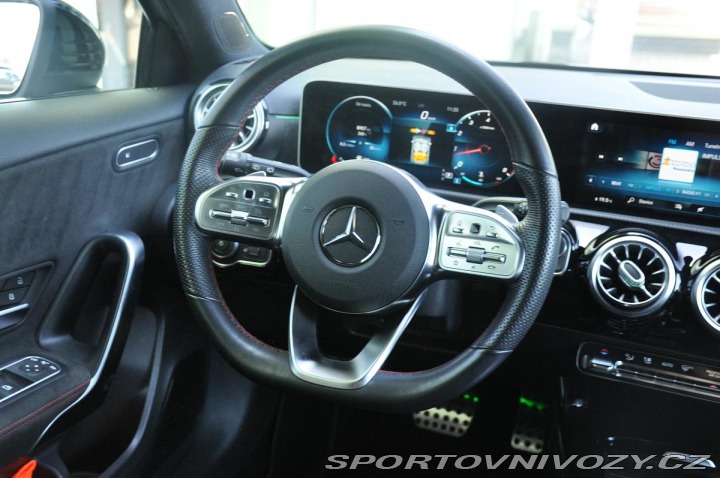 Mercedes-Benz A 250 AMG 4MATIC ČR LED 1M 2019