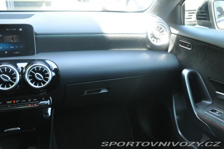 Mercedes-Benz A 250 AMG 4MATIC ČR LED 1M 2019