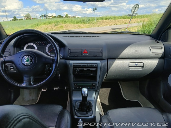 Škoda Octavia RS 2003