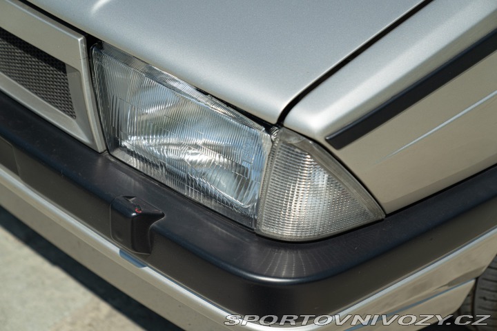 Alfa Romeo Ostatní modely 75 2.0 1989