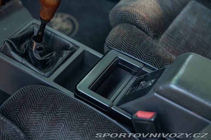 Alfa Romeo Ostatní modely 75 2.0 1989