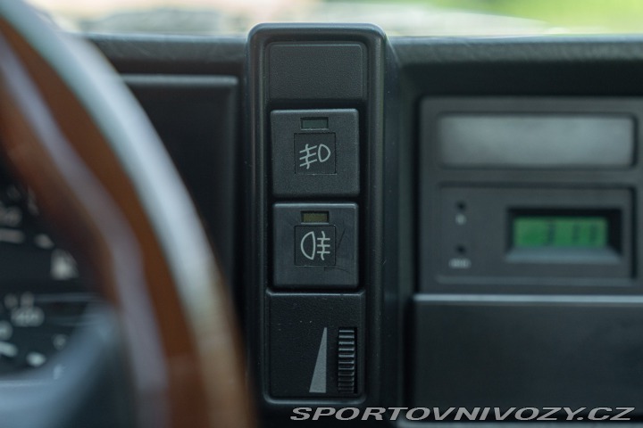 Alfa Romeo Ostatní modely 75 2.0 1989