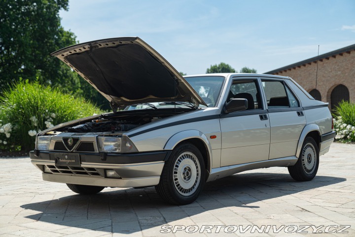 Alfa Romeo Ostatní modely 75 2.0 1989