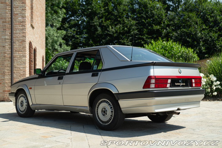 Alfa Romeo Ostatní modely 75 2.0 1989