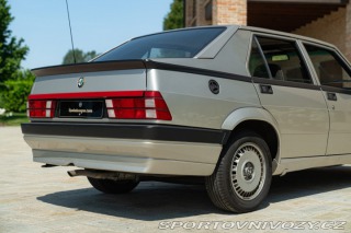 Alfa Romeo Ostatní modely 75 2.0 1989