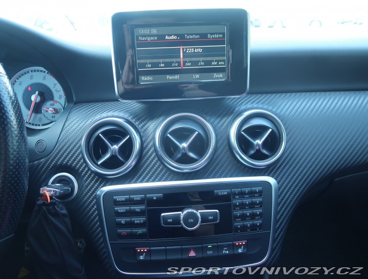 Mercedes-Benz A A 200 2013