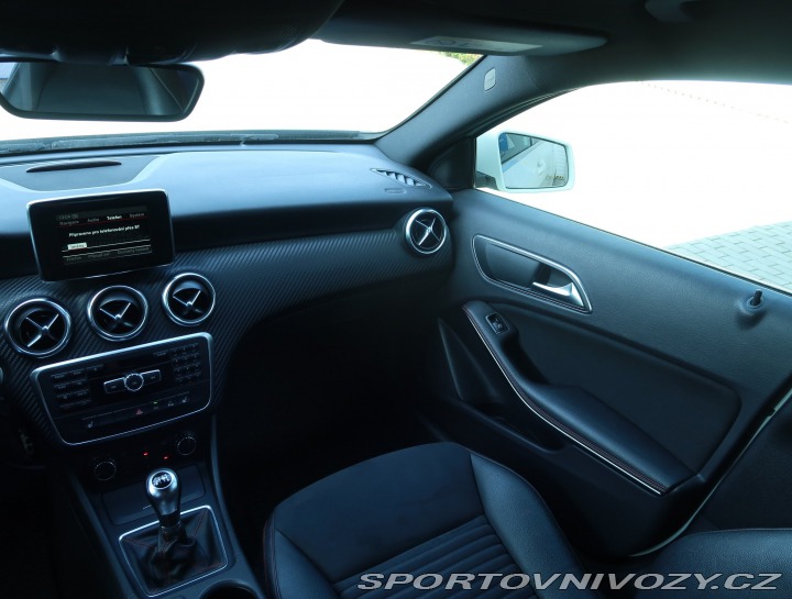Mercedes-Benz A A 200 2013