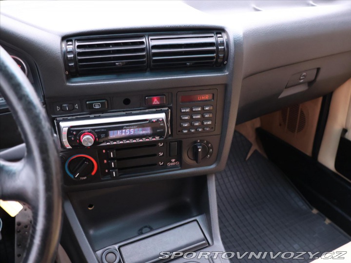BMW 3 2,5 i 125kW Kůže 1986