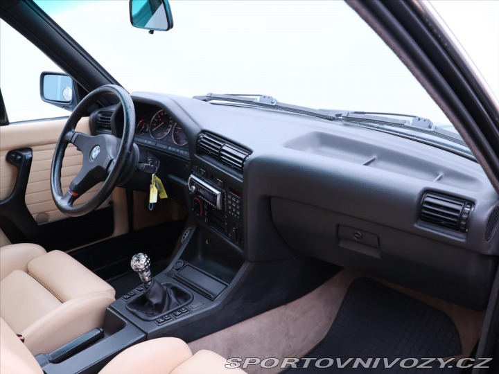 BMW 3 2,5 i 125kW Kůže 1986