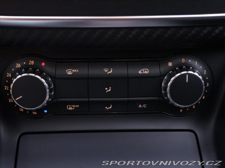 Mercedes-Benz A 2,0 45 AMG Turbo 265KW Au 2015