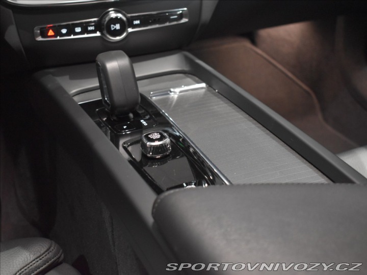 Volvo S60 2,0 B5 AWD ULT Panorama,B 2024