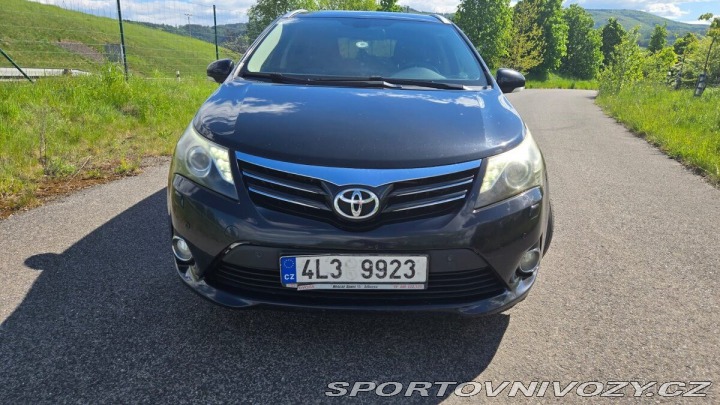 Toyota Ostatní modely Avensis 2,0 TDI nafta 2013