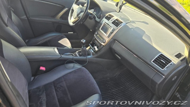 Toyota Ostatní modely Avensis 2,0   TDI nafta 2013