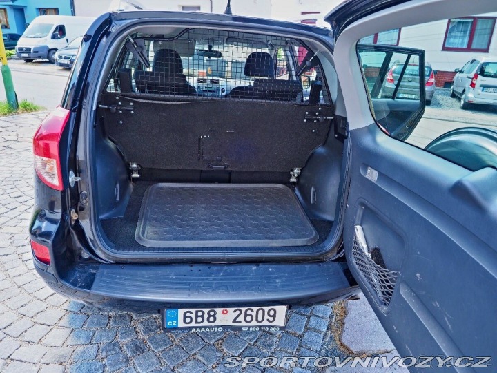 Toyota Ostatní modely RAV4 2,0 2007