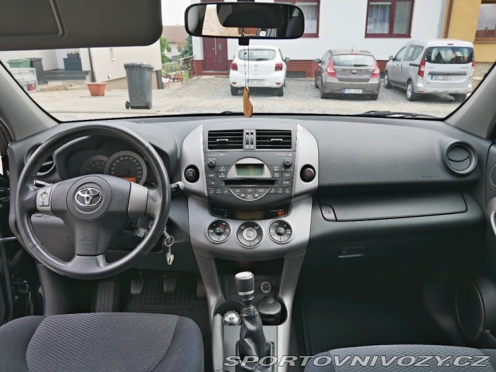 Toyota Ostatní modely RAV4 2,0 2007