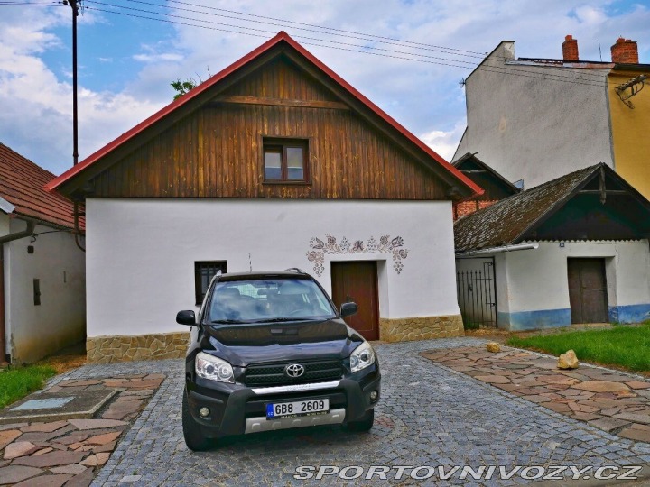Toyota Ostatní modely RAV4 2,0 2007