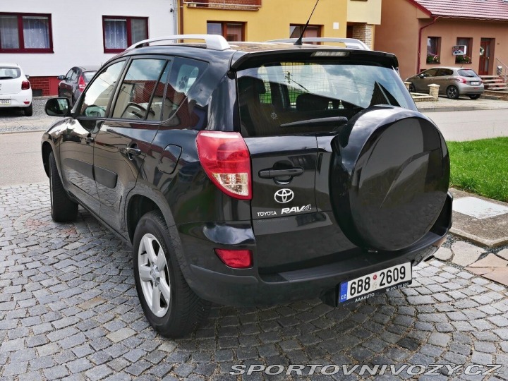 Toyota Ostatní modely RAV4 2,0 2007