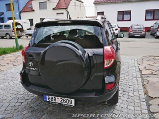 Toyota Ostatní modely RAV4 2,0 2007