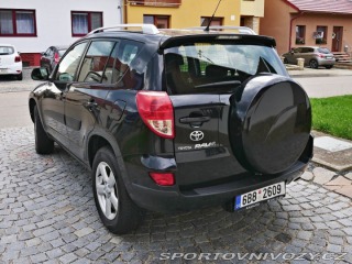 Toyota Ostatní modely RAV4 2,0 2007